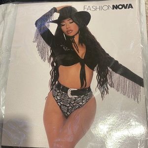 Womens cowgirl costume from fashion nova